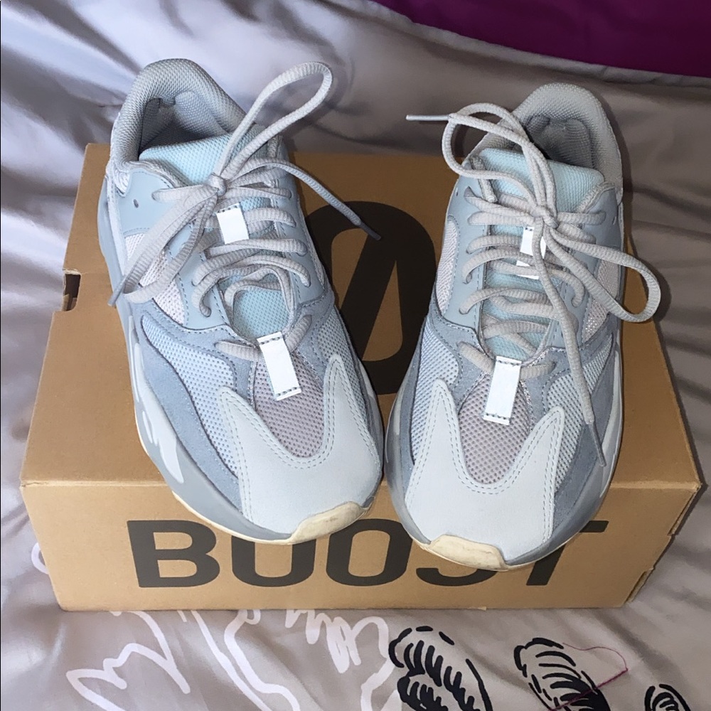 Yeezy Boost 700